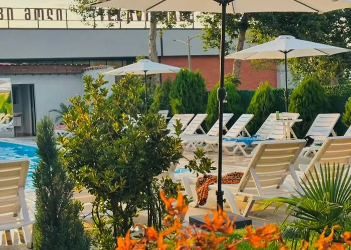 Green Hotel Ang