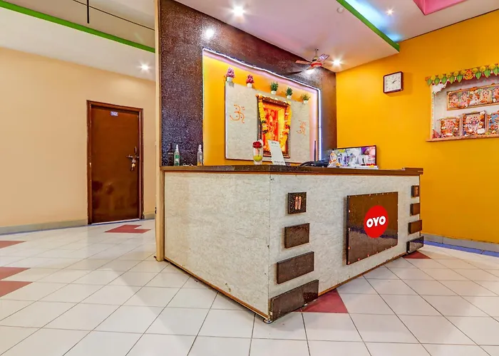 Oyo Flagship Hotel Samruddhi Lodge
