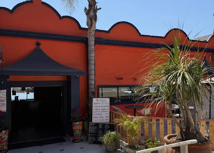 Dmytri'S Original La Fonda Restaurant & Hotel