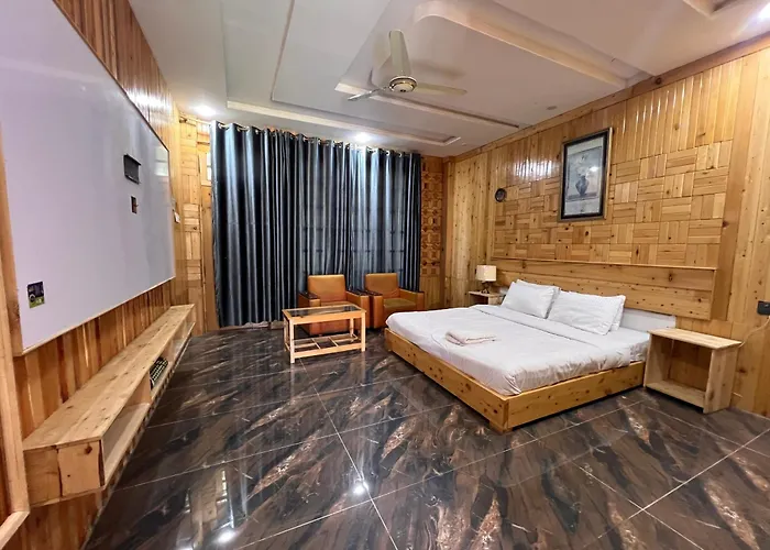 Relax Cottages & Resort Kalam