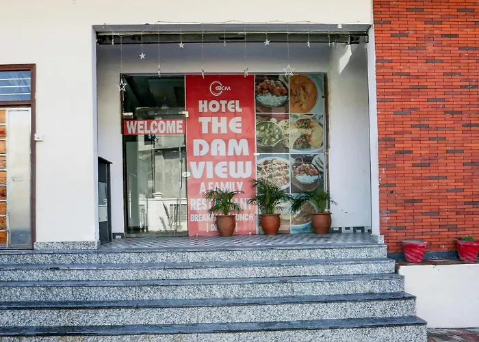 Hotel O Dam View & Restaurant
