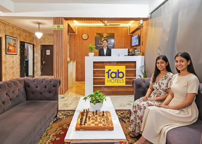 Fabhotel 85 The Seven Wonders - Near Cnci Hospital Biswbangla Gate