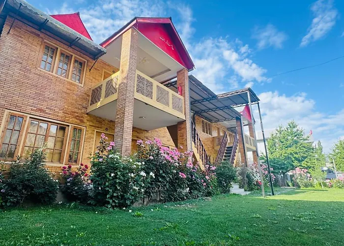 Summit Hotel Skardu
