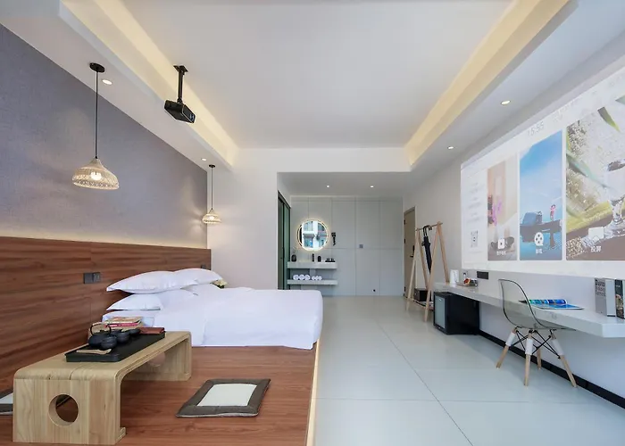 Yangshuo West Street Hotel - Landscape Queen Room - Genting Pool - Surrounded Byyangshuo West Street Hotel - Landscape Queen Room - Genting Pool - Surrounded Byyangshuo West Street Hotel - Landscape Queen Room - Genting Pool - Surrounded Byyangshuo W