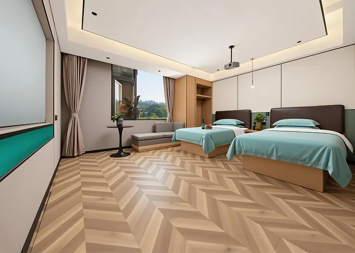 Riverside Mtn View Hotel