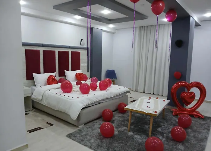 Hb Hotel