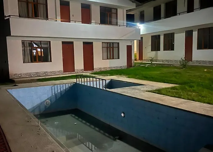 Las Lomas Hotel