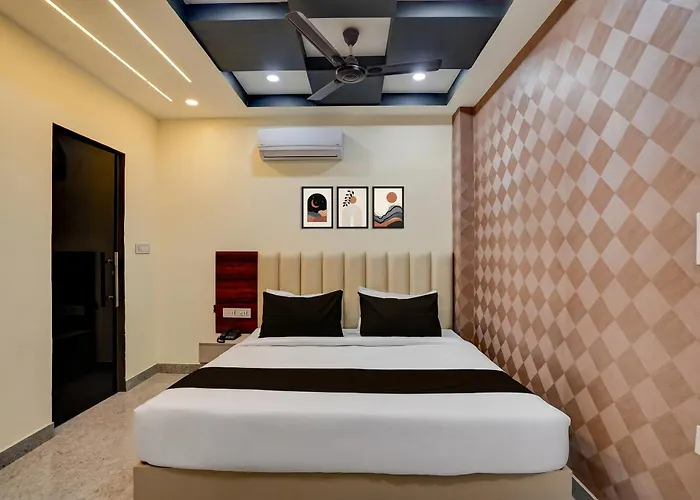 Super Townhouse Subharti University Meerut Formerly Hotel Celebration