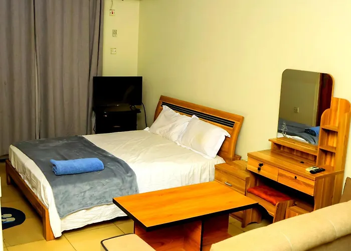 James Hotel & Apartments