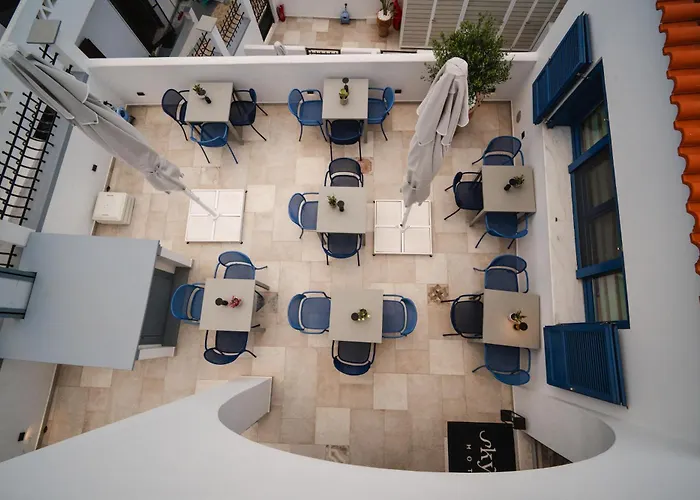 Skyron Hotel