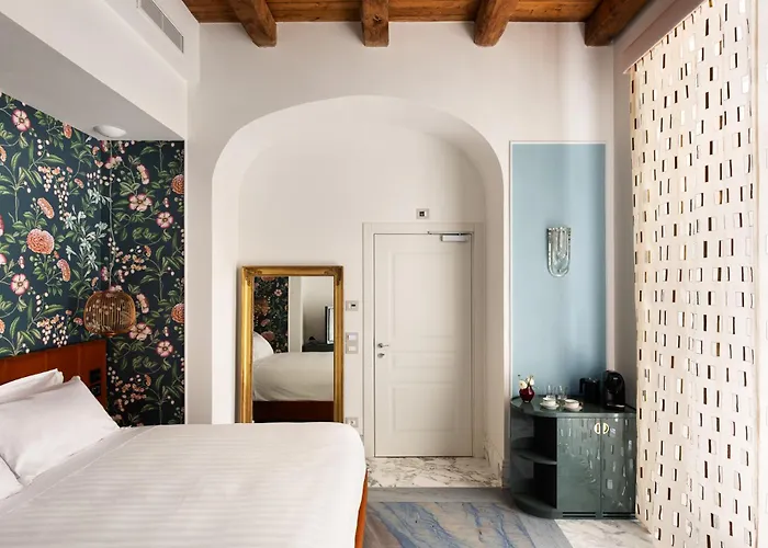Nus Hotel Poerio