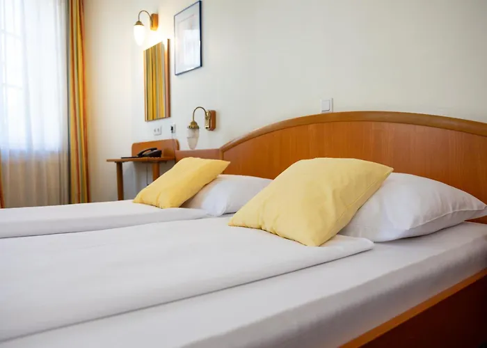 Suite Hotel 900M Zur Oper