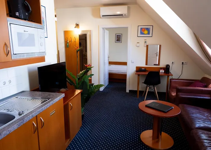 Suite Hotel 900M Zur Oper