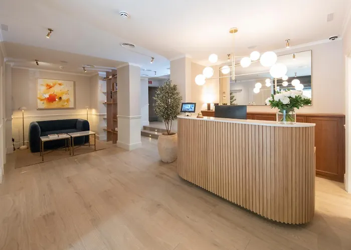 Hotel Cisneros