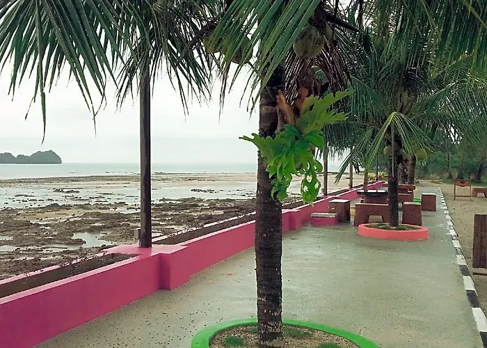 Tanjung Puteri Motel