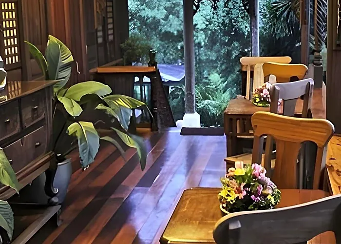 Sulyap Bed & Breakfast - Casa De Obando Boutique Hotel