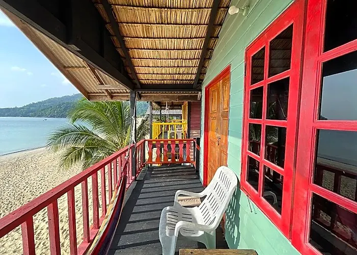 Beach Shack Chalet