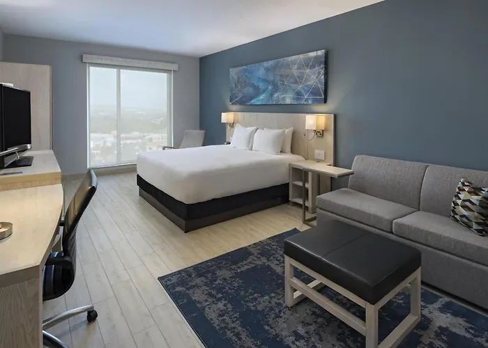 Hyatt Place San Pedro