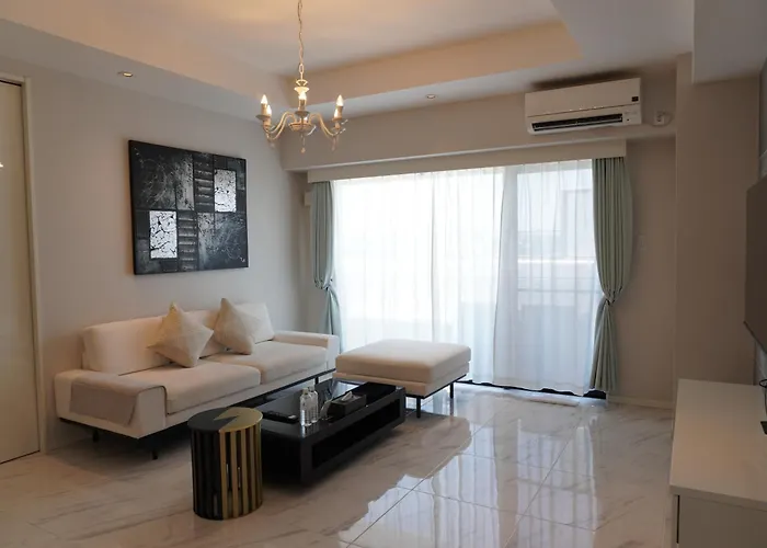 Hotel 385