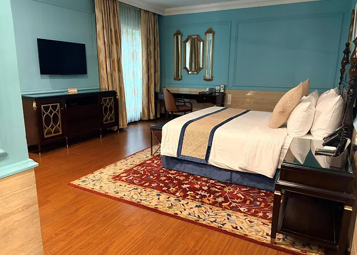 Mayfair Lake Resort