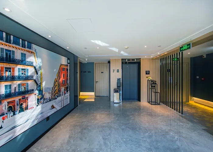 Atour Light Hotel Jinan International Covention Centre