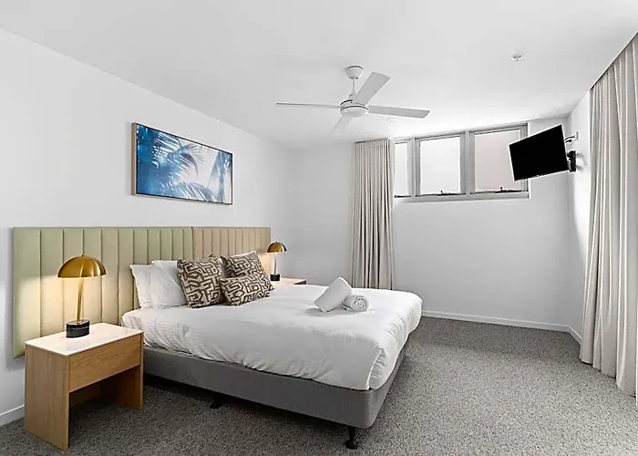 Lowanna Beach Resort Kawana