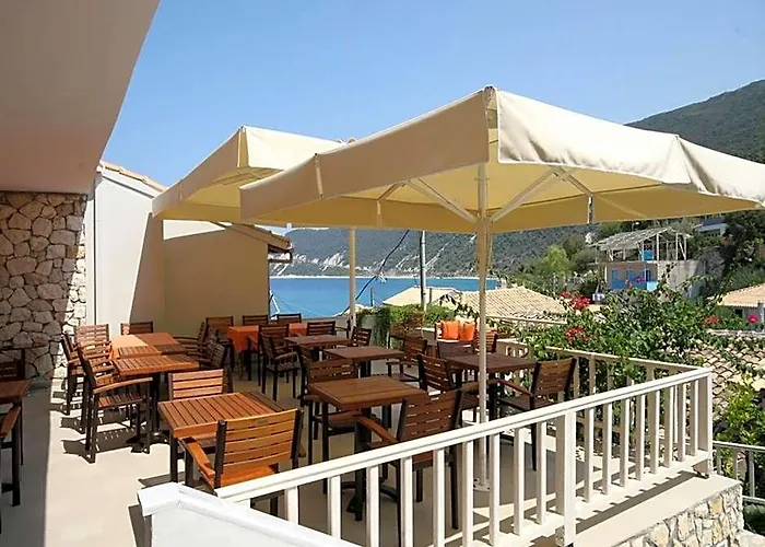 Ionis Hotel
