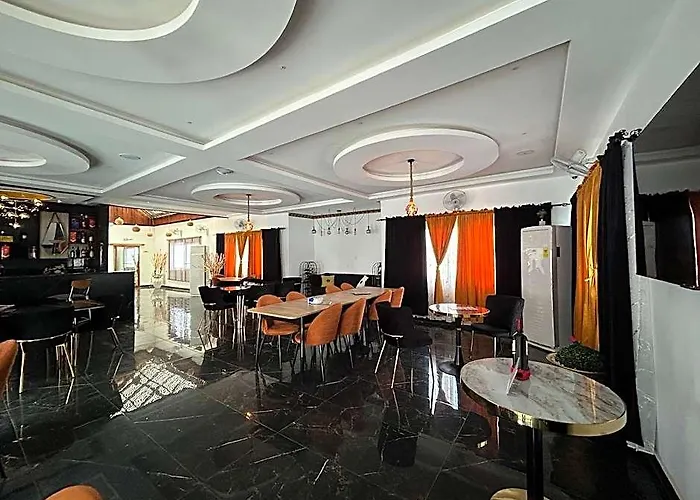 Escape To Hvillage,