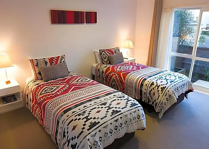 Amori Lodge Bed & Breakfast