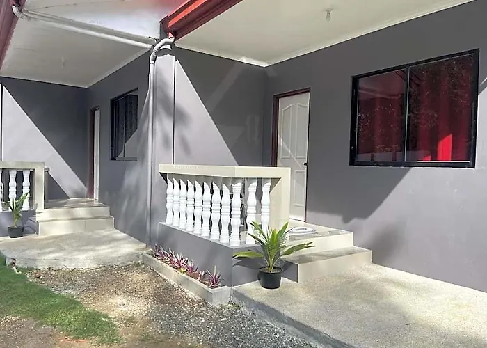 Kjt Travellers Inn