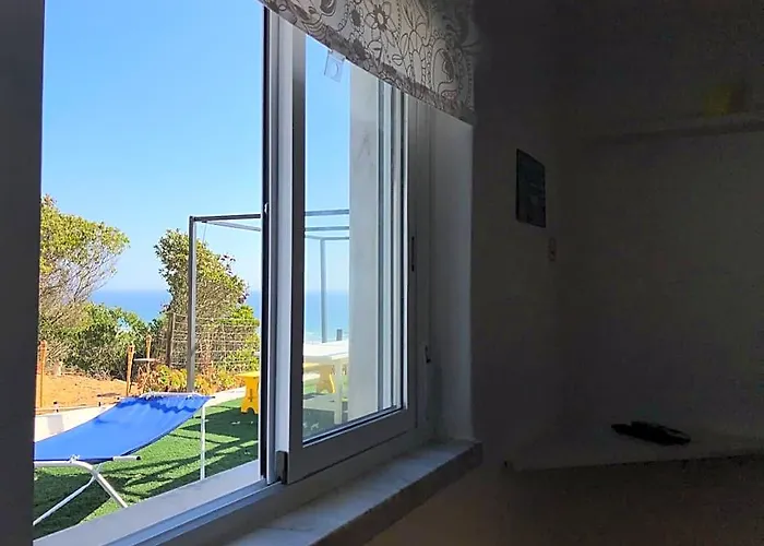 Fonte Da Telha Cliff House - Guesthouse