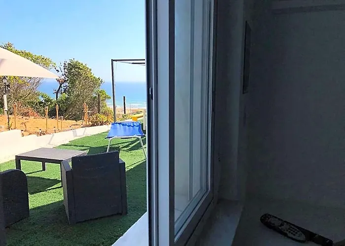 Fonte Da Telha Cliff House - Guesthouse
