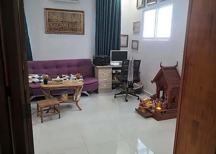 Village Pottery Garden Villa