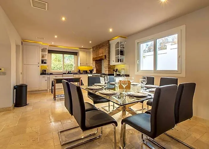 Magnificent Villa Near Sotogrande Exceptional View