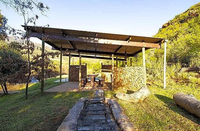 Lylius Cottage And Campsites
