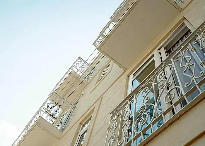 Townhouse17 Boutique Bed & Breakfast