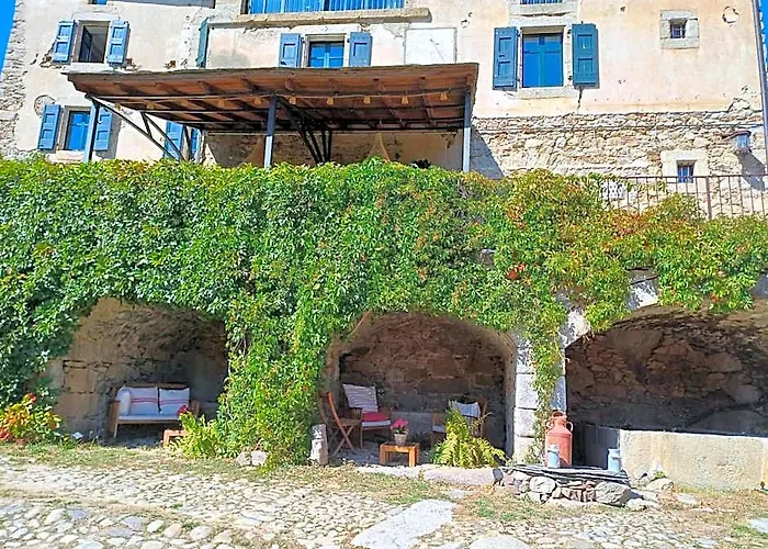 Le Chateau Brangoly