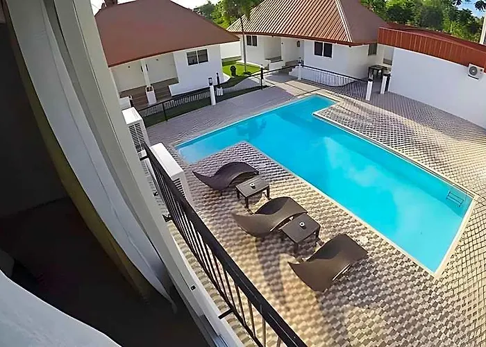 Heartland Hotel Serviced Rooms & Apartments