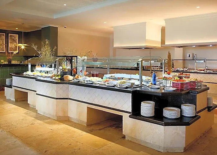 The Signature Level At Grand Palladium Lady Hamilton Resort & Spa