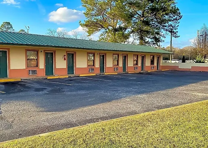 Hotel O Tallassee Hwy 14