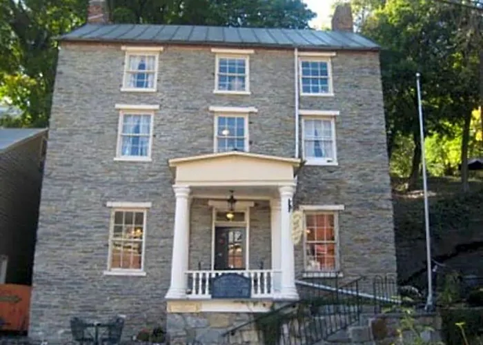 Town'S Inn