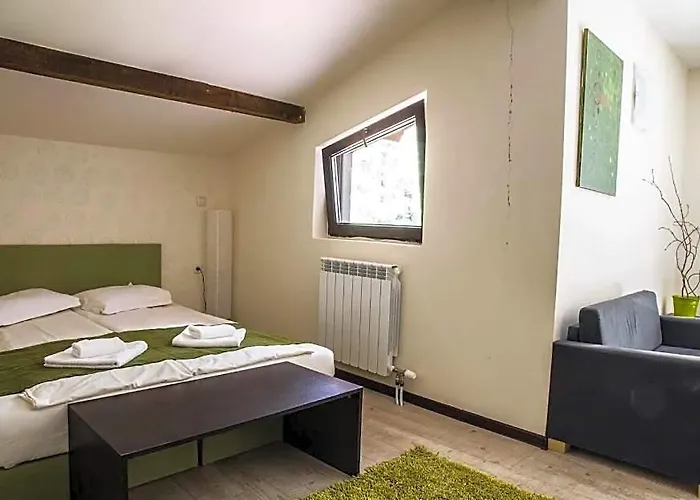 Rila 6Ato Hotel & Restaurant