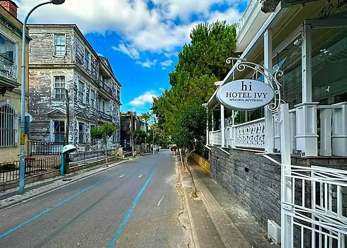 Hi Hotel Ivy Bueyuekada