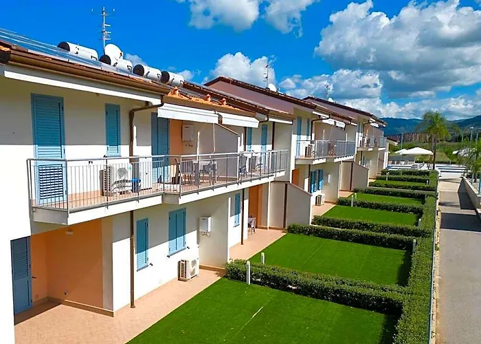 Icaro Apartments