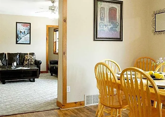 Tyrolean Village Resorts At Blue Mountain