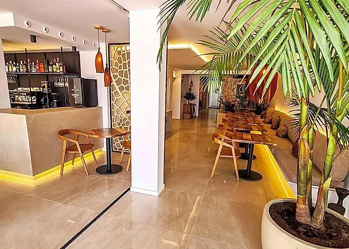 S'Estancia Suites