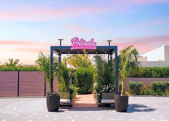 Privada Stays - Private Pools & Colorful-Chic Boutique Hotel