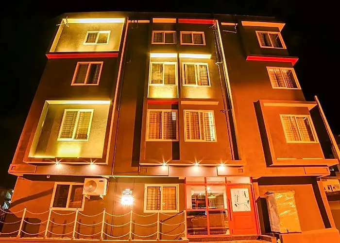 Townhouse Sarvar Hospitality Near Ascendas Park Square Mall