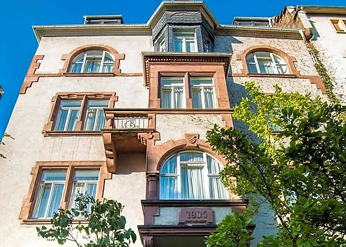 Hotel Robert Mayer