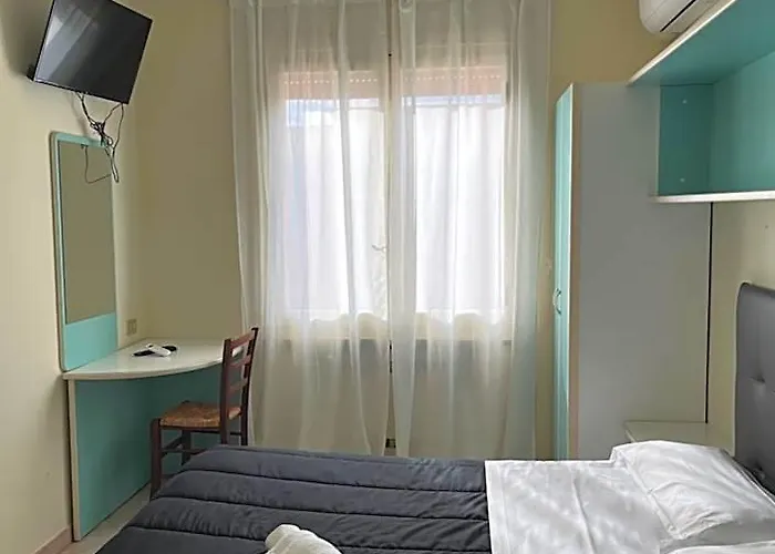 R&B Hotel